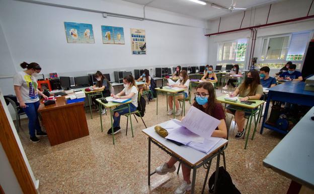 El Ministerio de Educación destina más de 45 millones de euros a la Región para digitalización y apoyo a alumnos vulnerables