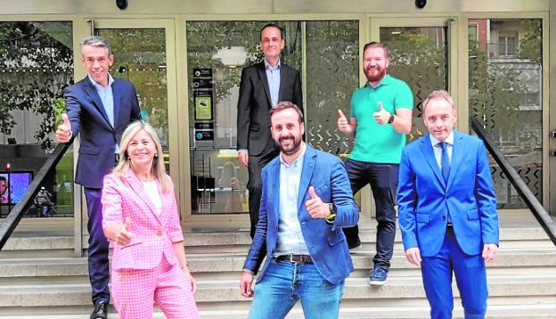 CaixaBank y AJE buscan al mejor empresario joven del año