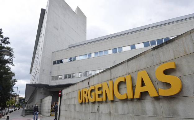 Una niña muere atropellada por un familiar al dar marcha atrás con el coche en Monteagudo