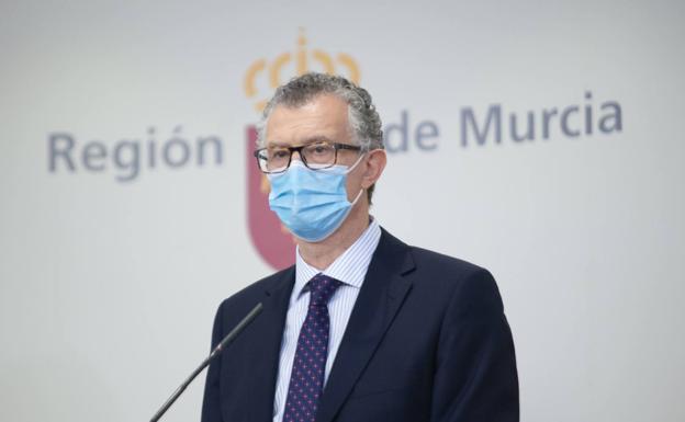 Los ingresos por Covid se mantienen estables en la Región pero se dispara la tasa de positividad