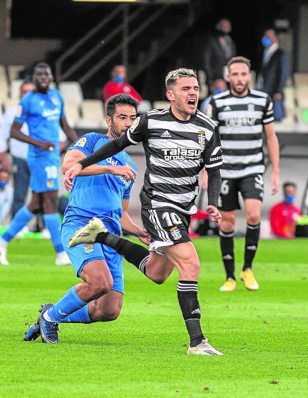 Álex Gallar desoye a Leganés y Sporting y vuelve al Cartagena