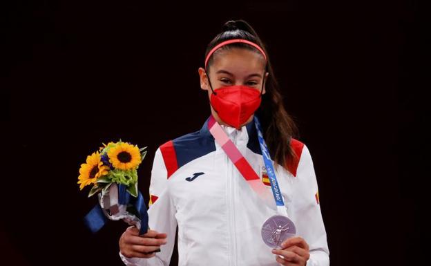 Adriana Cerezo, la niña prodigio del taekwondo, se alza con una plata a los 17 años