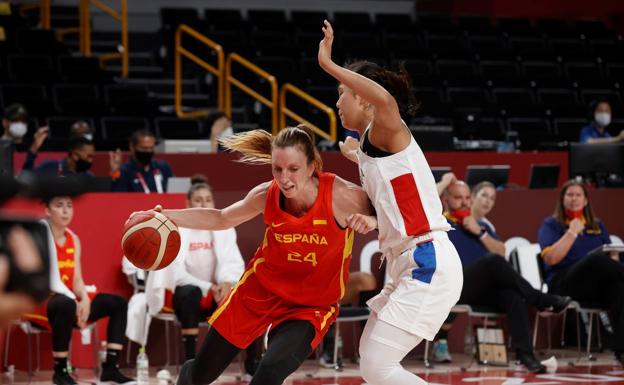 Recital de Laura Gil en el sufrido debut ante Corea