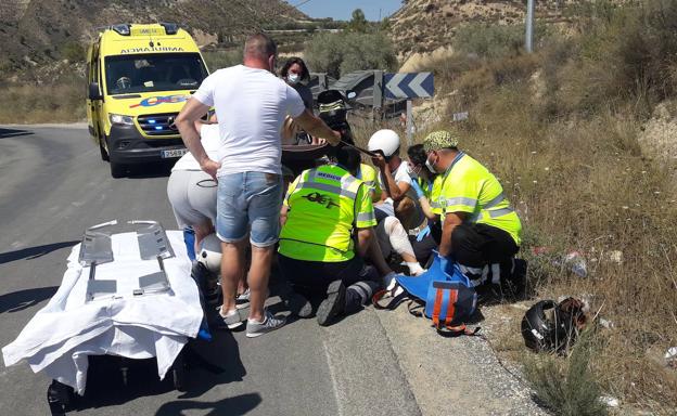 Herido un joven motorista tras sufrir un accidente de tráfico en Los Garres