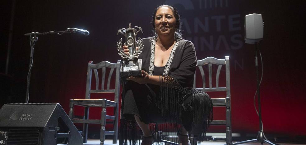 Amparo Heredia Reyes, 'La Repompilla', se alza con la Lámpara Minera - Vimarsana News