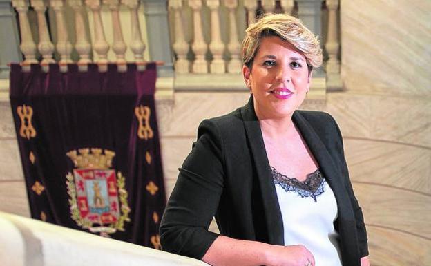 Arroyo reclama a las ministras el AVE, la ZAL y la Ciudad de la Justicia de Cartagena