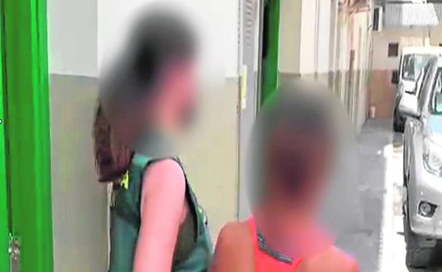 Una red que operaba en la Región extorsionaba a los usuarios de una web de prostitución