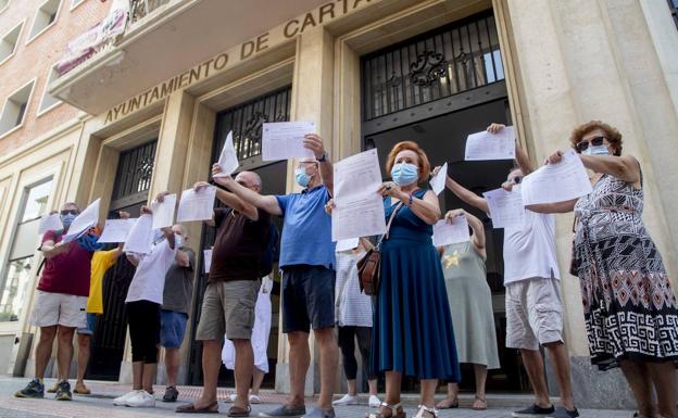 Protesta en Cartagena contra la demolición parcial de la antigua cárcel de San Antón