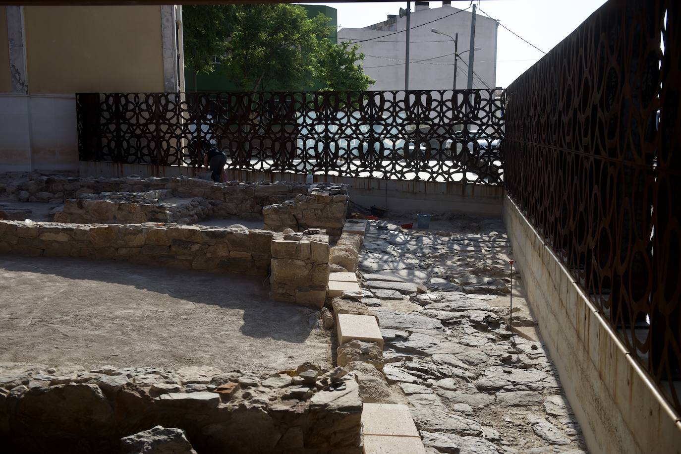 Ballesta visita las obras de rehabilitación de Las Fortalezas del Rey Lobo