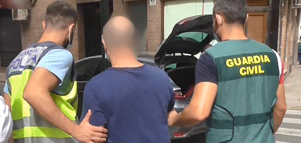 Sucesos | Desmantelan un grupo criminal en Murcia especializado en el robo en viviendas habitadas y receptación - Vimarsana News