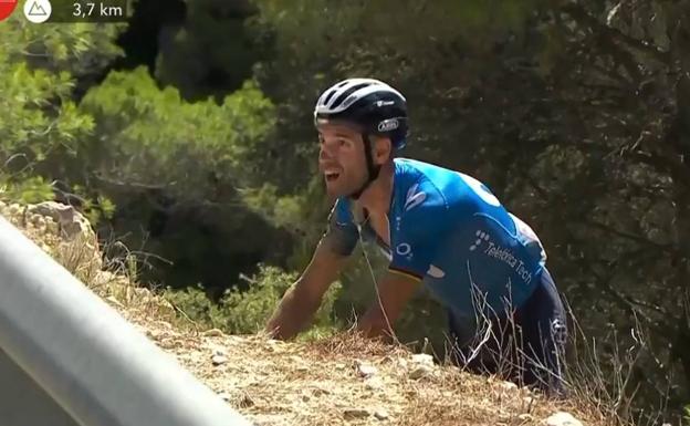 Alejandro Valverde abandona La Vuelta a España tras sufrir una fractura de clavícula