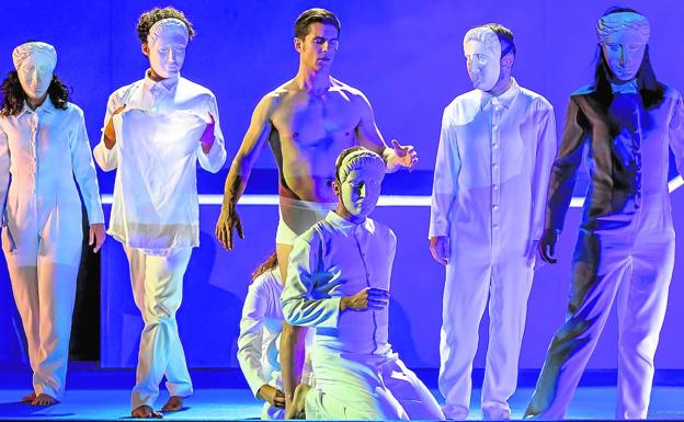 Mina El Hammani: «Los espectadores se van a encontrar un 'Edipo' más contemporáneo»