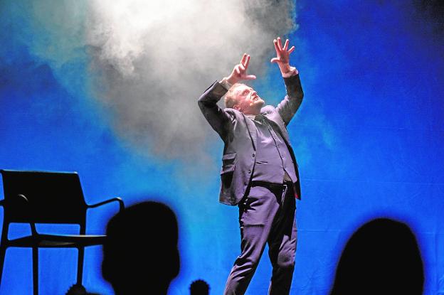 ¡Quédate, Fernando Cayo!