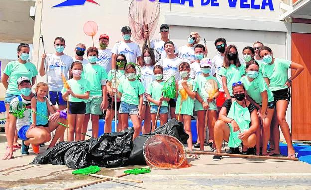 Viento ecológico en las velas del Club Náutico de Águilas