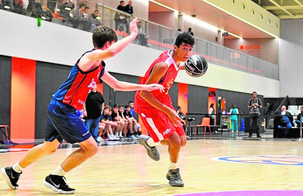 El increíble salto de Izan Almansa