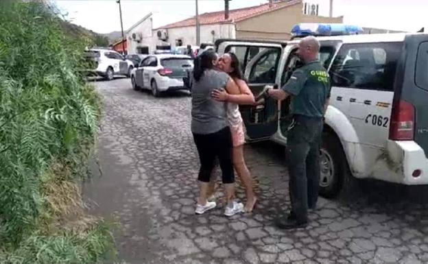 La DANA desborda calles y ramblas en Águilas y corta la autovía con Lorca