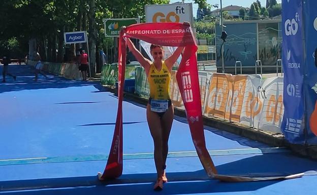La murciana Paula Sánchez García, campeona de España de Triatlón