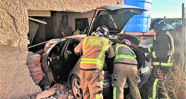 Herida al empotrarse con una casa en La Alquibla