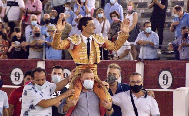 Ureña se desborda en Albacete en el nombre de Dámaso