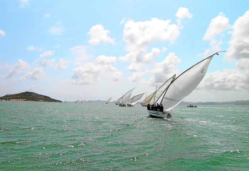 Cartel de lujo en La Puntica