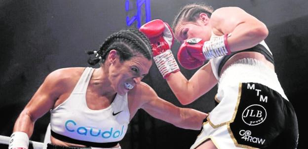 Una brillante Mary Romero retiene el título europeo de supergallo