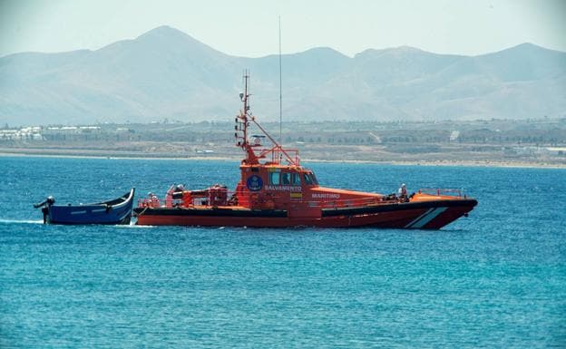 Rescatadas 23 personas de dos pateras localizadas en el Mar de Alborán