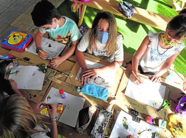 Otros 50 colegios e institutos se apuntan a las aulas al aire libre, con 160 adscritos ya