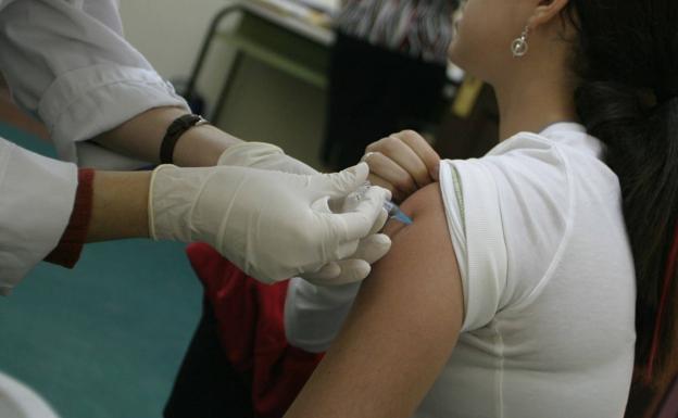 Salud vacuna de meningitis a los nacidos entre 2001 y 2007 para ampliar su inmunización frente a cuatro serogrupos