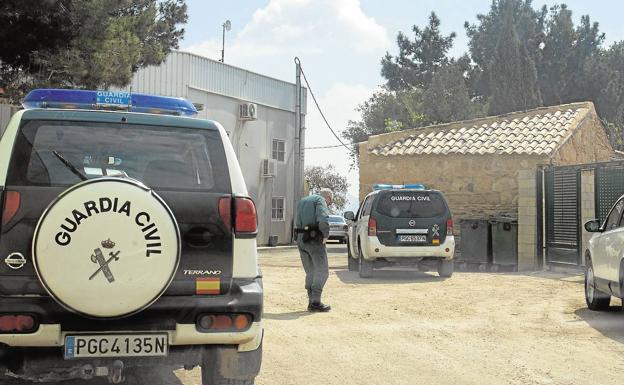 Campos de golf y un lavadero de coches también utilizaron desaladoras ilegales