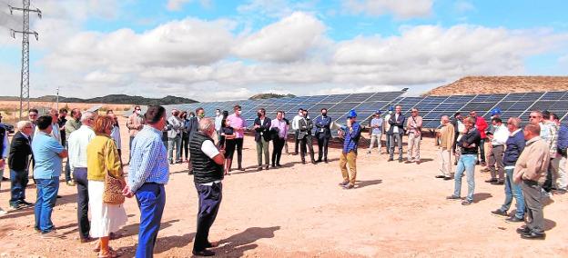 Yecla inaugura la primera instalación fotovoltaica social de España