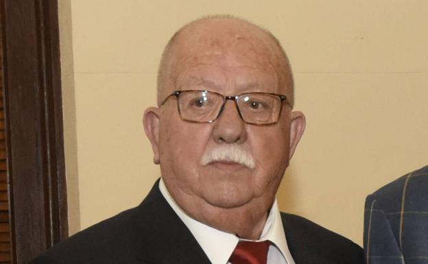 Muere el profesor y periodista Felipe de Paco a los 84 años