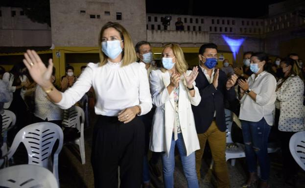 La vieja guardia del PP da impulso a la figura política de Patricia Fernández