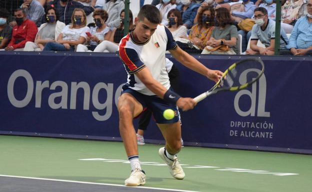 Alcaraz se enfrenta a Ferrero, su entrenador, en la final de Villena