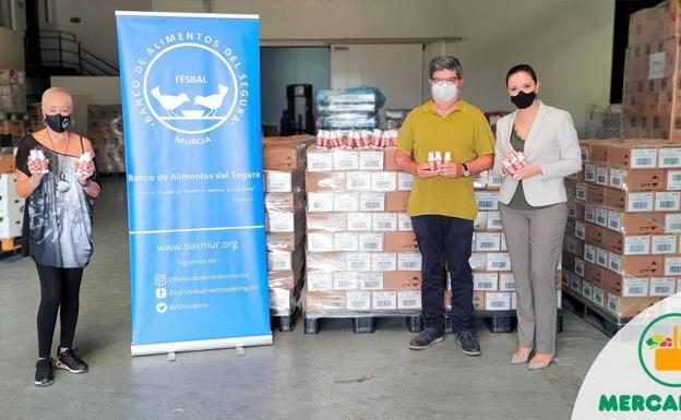 Mercadona entrega 44.000 unidades de jabón de manos al Banco de Alimentos del Segura