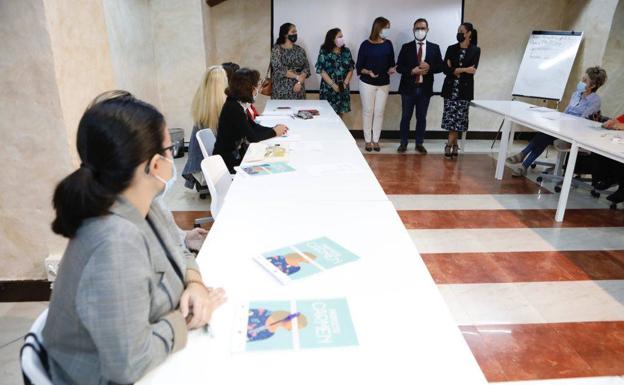 Mujeres en riesgo de exclusión social participan en Lorca en el proyecto 'Carmen' para mejorar su situación laboral