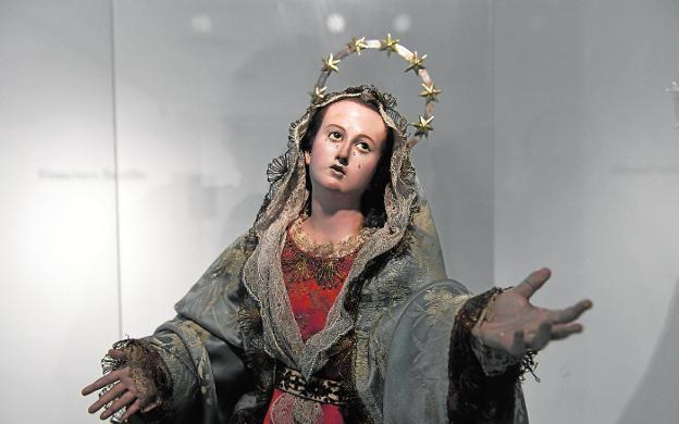 Escultura, pintura y fotografía en torno a Salzillo en el Museo Gaya