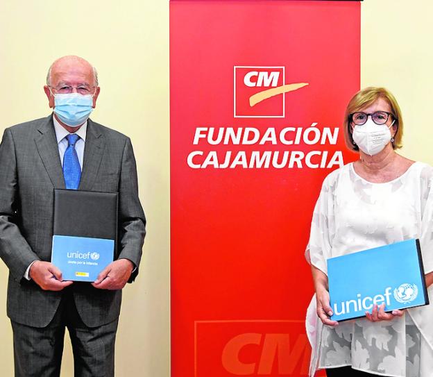 Cajamurcia renueva con Unicef