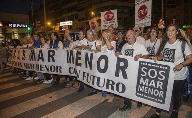 Horarios y recorridos de las manifestaciones por el Mar Menor de este jueves