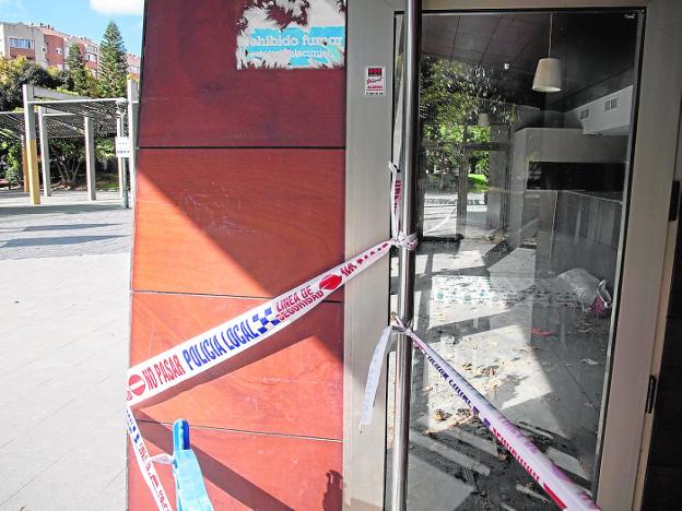 Los 'sintecho' ocupan los quioscos del parque Los Juncos de Cartagena