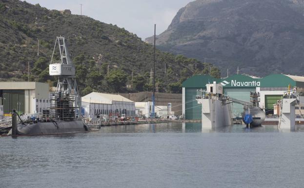 Navantia pone a flote el 'Galerna' mientras prepara ya el montaje del interior del S-83