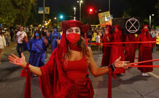 «El Mar Menor no es un contenedor»