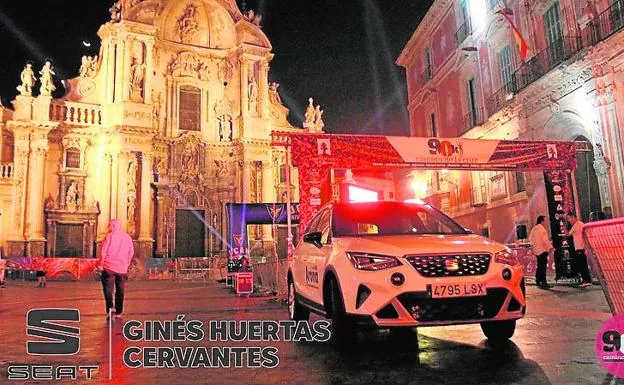 Ginés Huertas Cervantes acompaña a los corredores de la Región en la Ultra 90K Camino de la Cruz