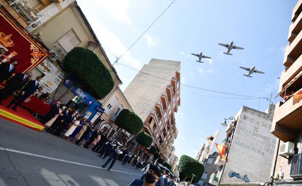 Más de 120 personas juran Bandera durante el tradicional Homenaje a la Enseña Nacional en Alcantarilla