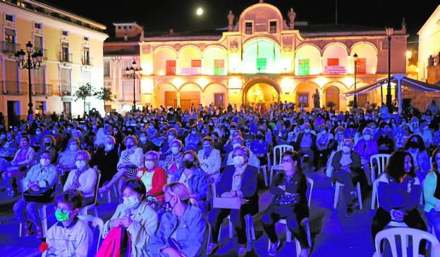Solidaridad en Lorca con los afectados por el volcán
