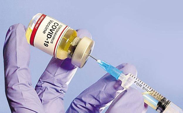 Cuidado si te piden un código por teléfono para ponerte la tercera dosis de la vacuna: es una estafa