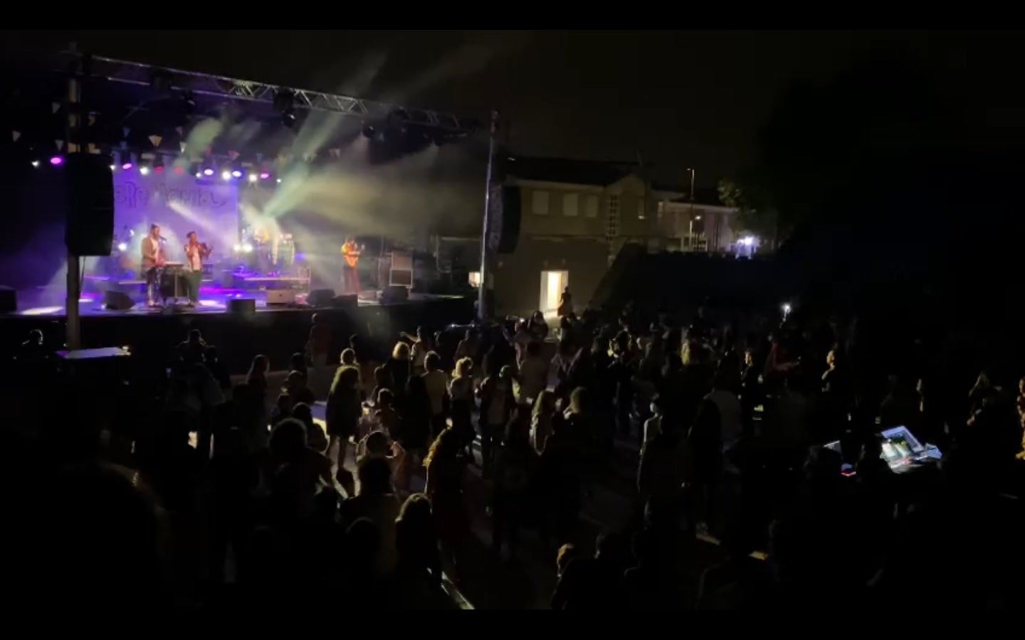 Interrumpen un festival en Las Torres de Cotillas por no cumplir las medidas Covid