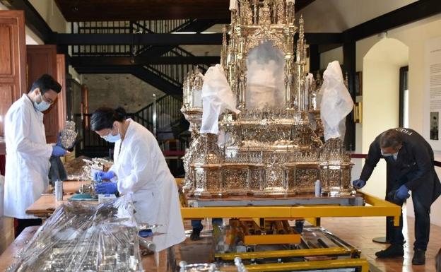 La custodia procesional de la Vera Cruz luce de nuevo gracias al trabajo de los alumnos de la FREMM