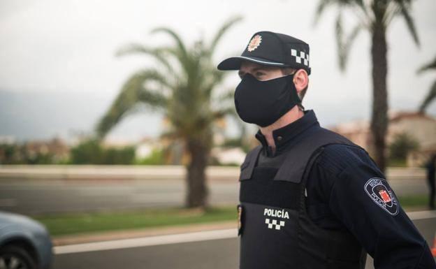 La Policía Local de Murcia denuncia este fin de semana a 80 personas por hacer botellón