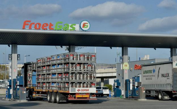 La carestía del combustible pone contra las cuerdas a los transportistas de la Región