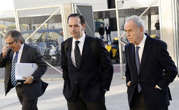 Un juzgado investiga una tercera trama de saqueo de los fondos del AVE a la Región